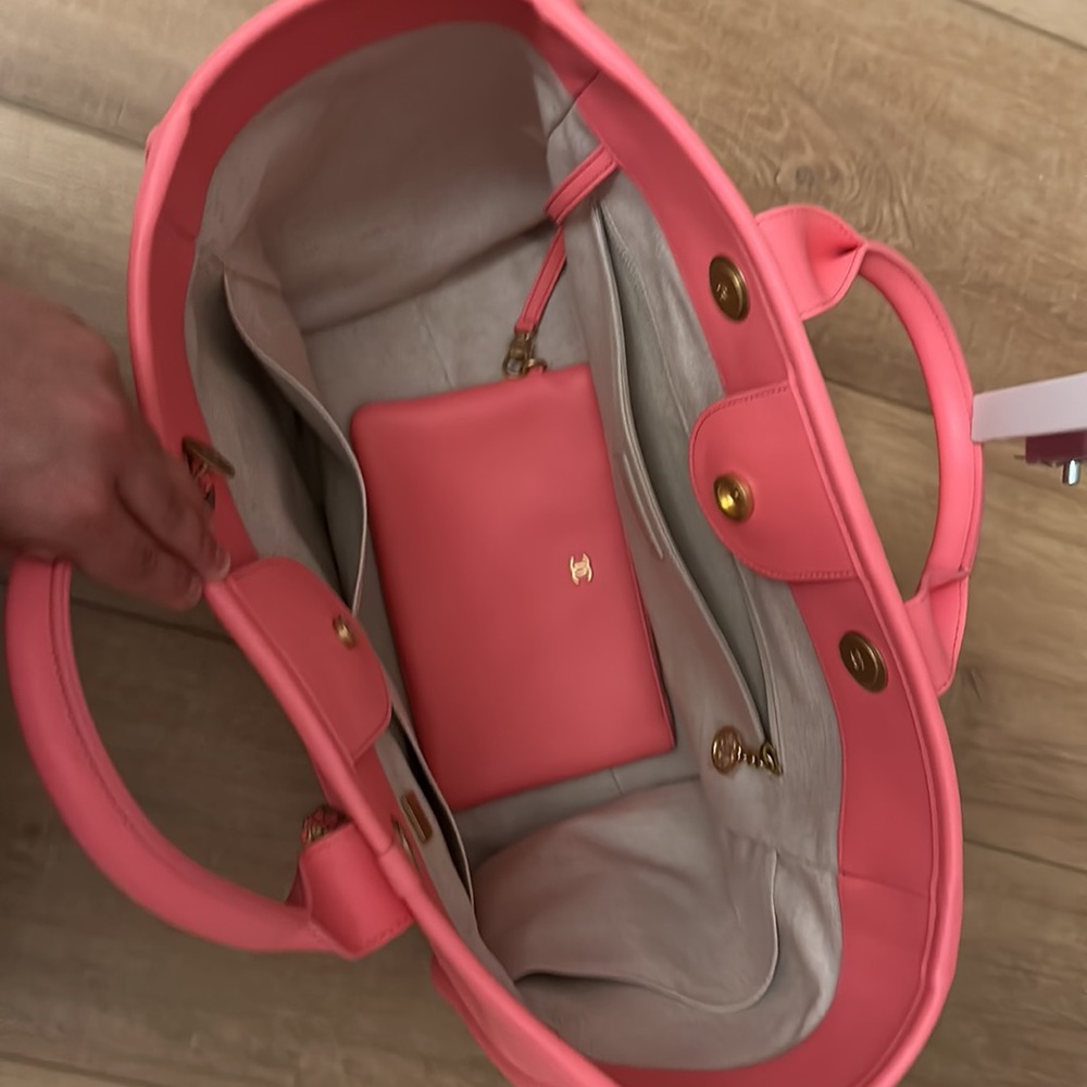 Barbie Pink Chanel Large Deauville Shopping Tote - Picture 7 of 15